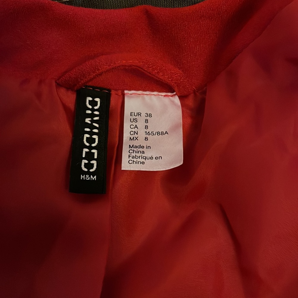 Blazer - Picture 3 of 3